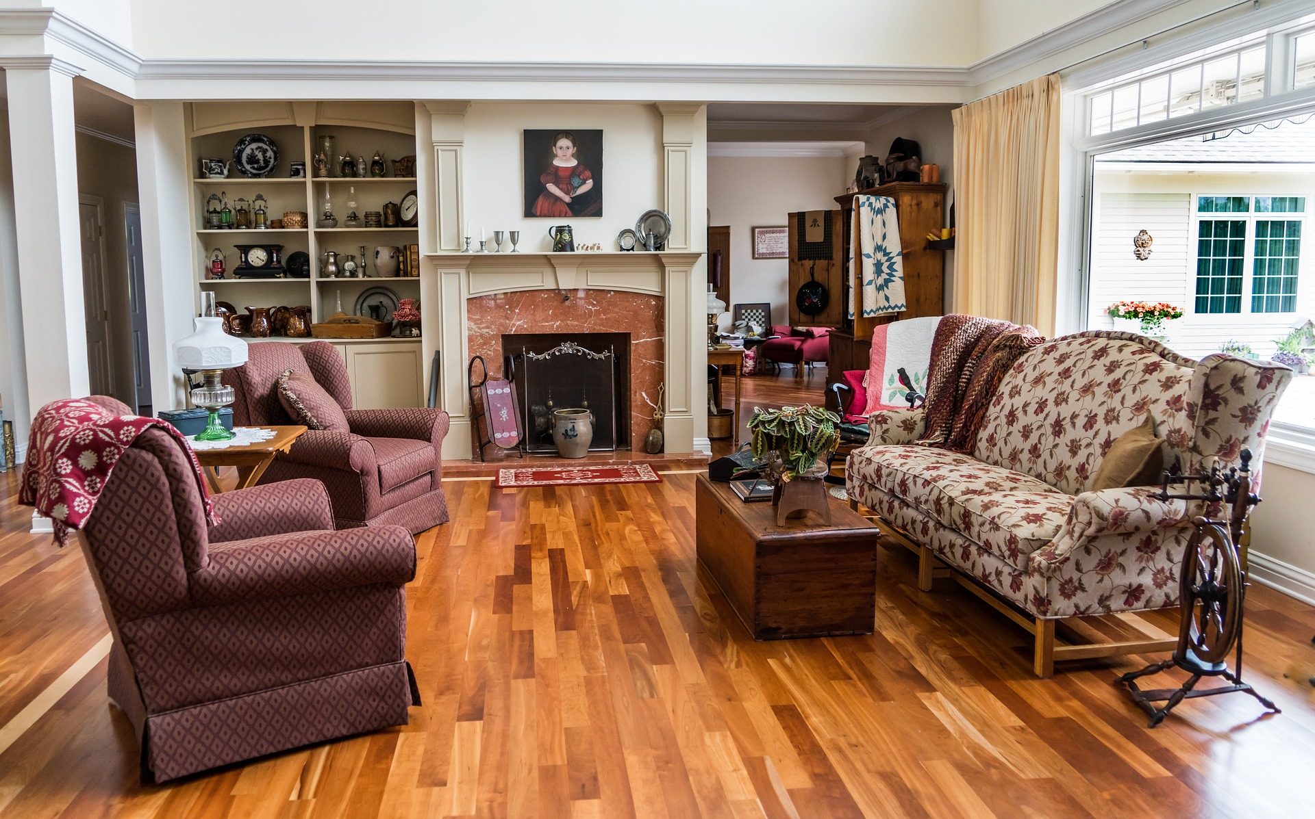 Picture of interior paint